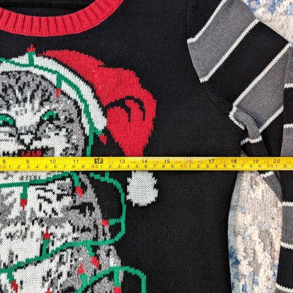 Ugly Christmas Sweater - Kitten Wrapped In String Lights in Size Medium - Picture 5 of 11